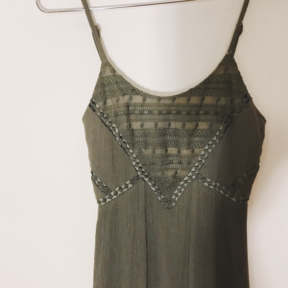 Lulus olive green dress size S, never worn